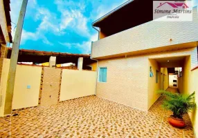 Foto 1 de Casa com 2 Quartos à venda, 97m² em Balneario Plataforma, Mongaguá