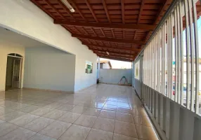 Foto 1 de Casa com 3 Quartos à venda, 16000m² em Setor Morada do Sol, Goiânia