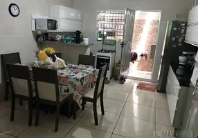 Foto 1 de Casa com 3 Quartos à venda, 130m² em Marechal Hermes, Rio de Janeiro