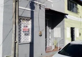 Foto 1 de Casa com 3 Quartos para alugar, 90m² em Centro, Fortaleza