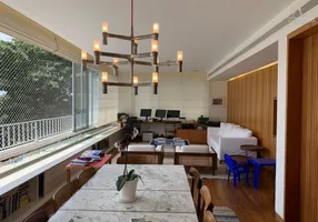Foto 1 de Apartamento com 2 Quartos à venda, 155m² em Leblon, Rio de Janeiro