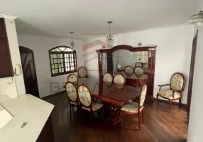 Foto 1 de Sobrado com 3 Quartos à venda, 308m² em Vila Santa Isabel, São Paulo