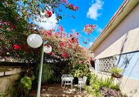 Foto 1 de Casa com 3 Quartos à venda, 263m² em Prado, Recife