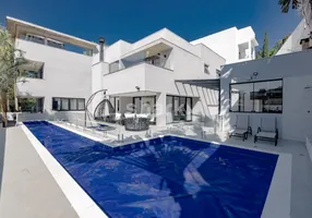 Foto 1 de Casa de Condomínio com 5 Quartos à venda, 688m² em Alphaville, Santana de Parnaíba