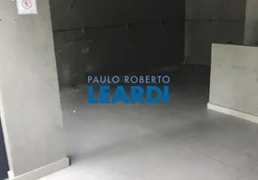 Foto 1 de Sobrado com 3 Quartos à venda, 180m² em Itaim Bibi, São Paulo