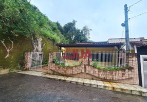 Foto 1 de Casa com 2 Quartos à venda, 63m² em Floresta, Nova Iguaçu