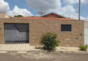 Foto 1 de Casa com 2 Quartos à venda, 100m² em Residencial 1º de Maio, Cosmópolis