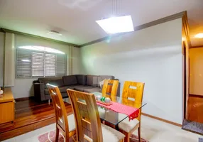 Foto 1 de Casa com 3 Quartos à venda, 260m² em Santa Helena, Contagem