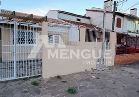 Foto 1 de Casa com 2 Quartos à venda, 216m² em Santa Maria Goretti, Porto Alegre