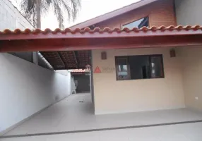 Foto 1 de Casa com 3 Quartos à venda, 186m² em Sumaré, Caraguatatuba