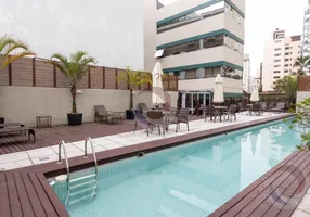 Foto 1 de Apartamento com 2 Quartos para alugar, 97m² em Centro, Florianópolis
