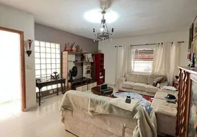 Foto 1 de Sobrado com 3 Quartos à venda, 171m² em Vila Eldizia, Santo André