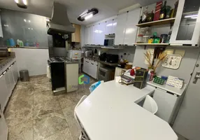 Foto 1 de Apartamento com 4 Quartos à venda, 220m² em Barra da Tijuca, Rio de Janeiro