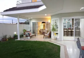 Foto 1 de Casa de Condomínio com 3 Quartos à venda, 237m² em Urbanova, São José dos Campos