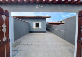 Foto 1 de Casa com 2 Quartos à venda, 62m² em Santa Terezinha, Itanhaém