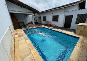 Foto 1 de Casa com 3 Quartos à venda, 250m² em Balneario Tres Marias , Peruíbe