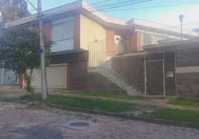 Foto 1 de Casa com 4 Quartos à venda, 300m² em Chácara das Pedras, Porto Alegre