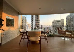 Foto 1 de Apartamento com 4 Quartos à venda, 200m² em Santana, São Paulo