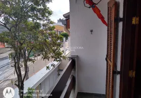 Foto 1 de Sobrado com 3 Quartos à venda, 180m² em Vila Scarpelli, Santo André