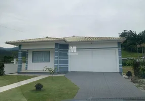 Foto 1 de Fazenda/Sítio com 2 Quartos à venda, 160m² em Praia João Rosa, Biguaçu