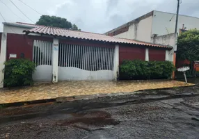 Foto 1 de Casa com 4 Quartos à venda, 300m² em Brasil, Uberlândia