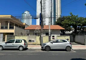 Foto 1 de Casa com 3 Quartos à venda, 60m² em Centro, Balneário Camboriú