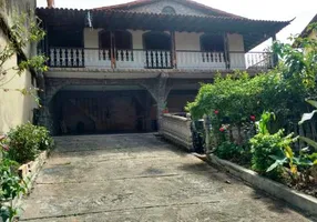 Foto 1 de Casa com 4 Quartos à venda, 410m² em Jardim Vera Cruz, Contagem