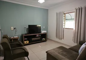 Foto 1 de Casa com 2 Quartos à venda, 155m² em Parque Residencial Aeroporto, Limeira