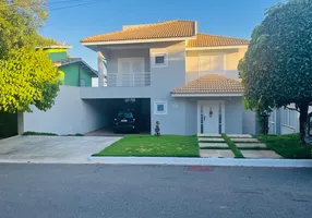 Foto 1 de Casa de Condomínio com 3 Quartos à venda, 380m² em Granja Viana, Cotia