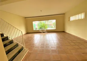 Foto 1 de Casa com 3 Quartos à venda, 340m² em Bosque da Saúde, São Paulo