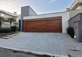 Foto 1 de Casa com 3 Quartos à venda, 221m² em Anita Garibaldi, Joinville