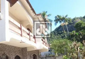 Foto 1 de Casa com 4 Quartos à venda, 150m² em Barra da Tijuca, Rio de Janeiro