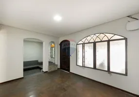 Foto 1 de Sobrado com 4 Quartos à venda, 251m² em Presidente Altino, Osasco