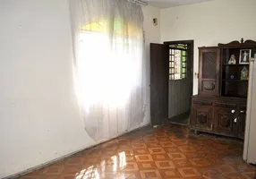 Foto 1 de Casa com 3 Quartos à venda, 180m² em Fernão Dias, Belo Horizonte