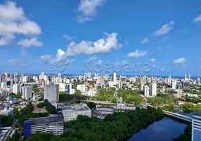 Foto 1 de Apartamento com 3 Quartos à venda, 140m² em Madalena, Recife