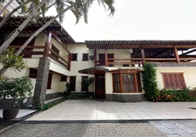 Foto 1 de Casa de Condomínio com 4 Quartos à venda, 460m² em Centro, Campos dos Goytacazes