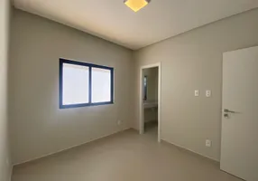 Foto 1 de Casa de Condomínio com 4 Quartos à venda, 200m² em Vila Eduardo, Petrolina