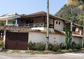 Foto 1 de Casa com 4 Quartos à venda, 240m² em Vargem Grande, Rio de Janeiro