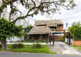 Foto 1 de Casa com 5 Quartos à venda, 249m² em Tristeza, Porto Alegre