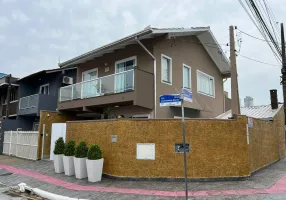 Foto 1 de Casa de Condomínio com 2 Quartos para alugar, 170m² em Barra, Balneário Camboriú