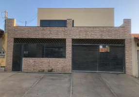 Foto 1 de Sobrado com 3 Quartos à venda, 320m² em Parque Atheneu, Goiânia