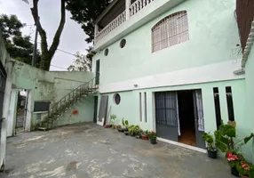 Foto 1 de Casa com 7 Quartos à venda, 247m² em Vila Liviero, São Paulo