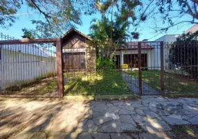 Foto 1 de Casa com 3 Quartos à venda, 154m² em Ipanema, Porto Alegre