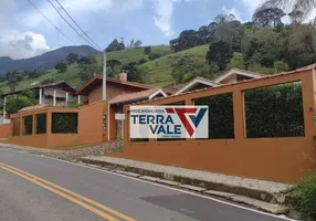 Foto 1 de Casa com 4 Quartos à venda, 251m² em Paiol Grande, São Bento do Sapucaí