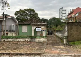 Foto 1 de Lote/Terreno à venda, 495m² em Bom Jesus, Porto Alegre