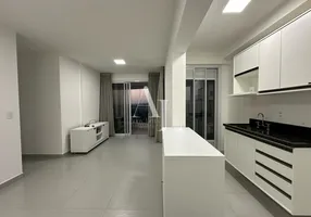 Foto 1 de Apartamento com 2 Quartos para alugar, 70m² em Alphaville 18 Forte, Barueri