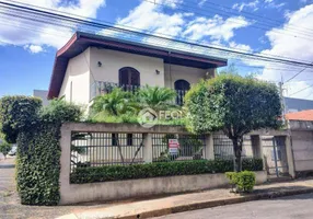 Foto 1 de Casa com 3 Quartos à venda, 241m² em Vila Frezzarin, Americana