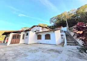 Foto 1 de Casa com 4 Quartos à venda, 223m² em Albuquerque, Teresópolis