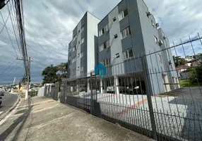 Foto 1 de Apartamento com 2 Quartos à venda, 63m² em Roçado, São José