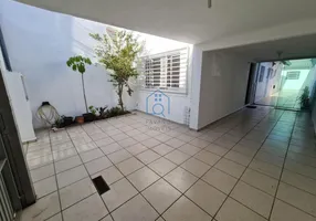 Foto 1 de Casa com 2 Quartos à venda, 180m² em Jabaquara, São Paulo
